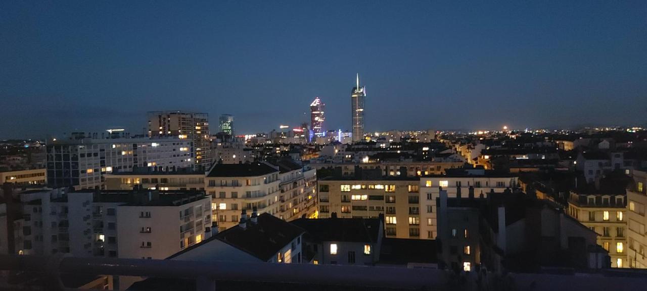Appartamento Plein Sud Terrasse Climatisation Garage Netflix Lione Esterno foto