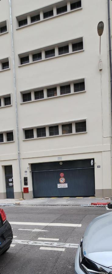 Appartamento Plein Sud Terrasse Climatisation Garage Netflix Lione Esterno foto